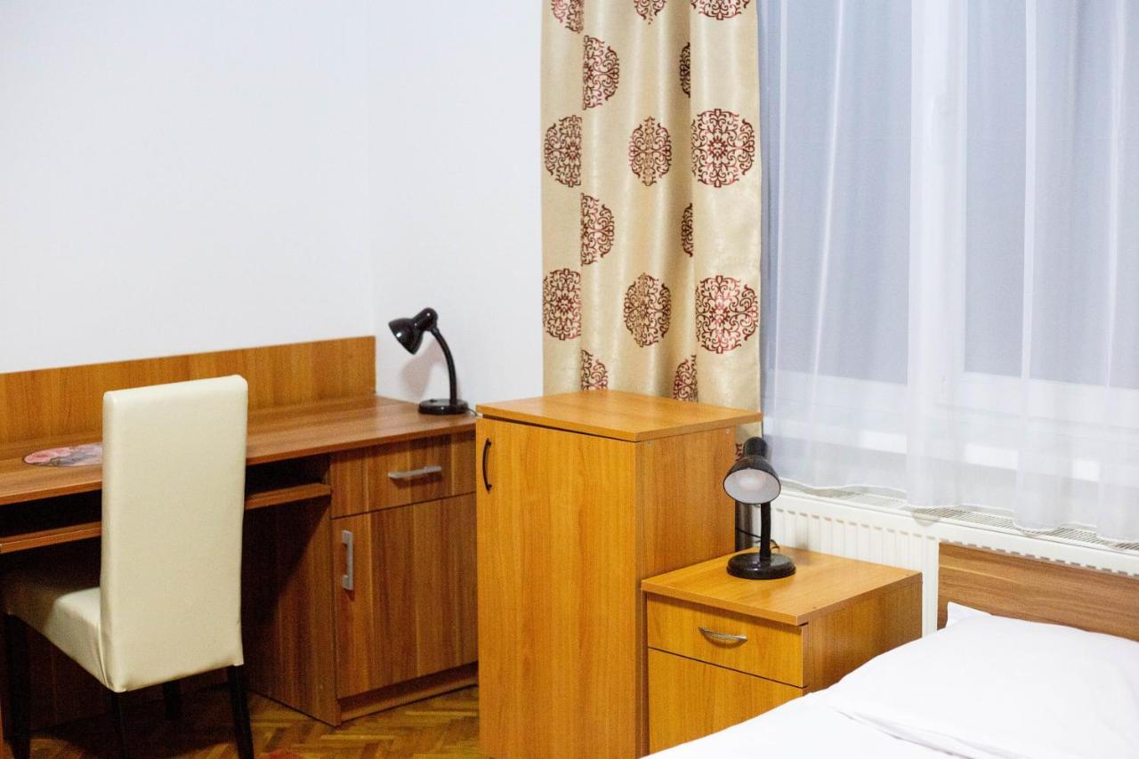 Casa Zana Buna Gherla Buitenkant foto